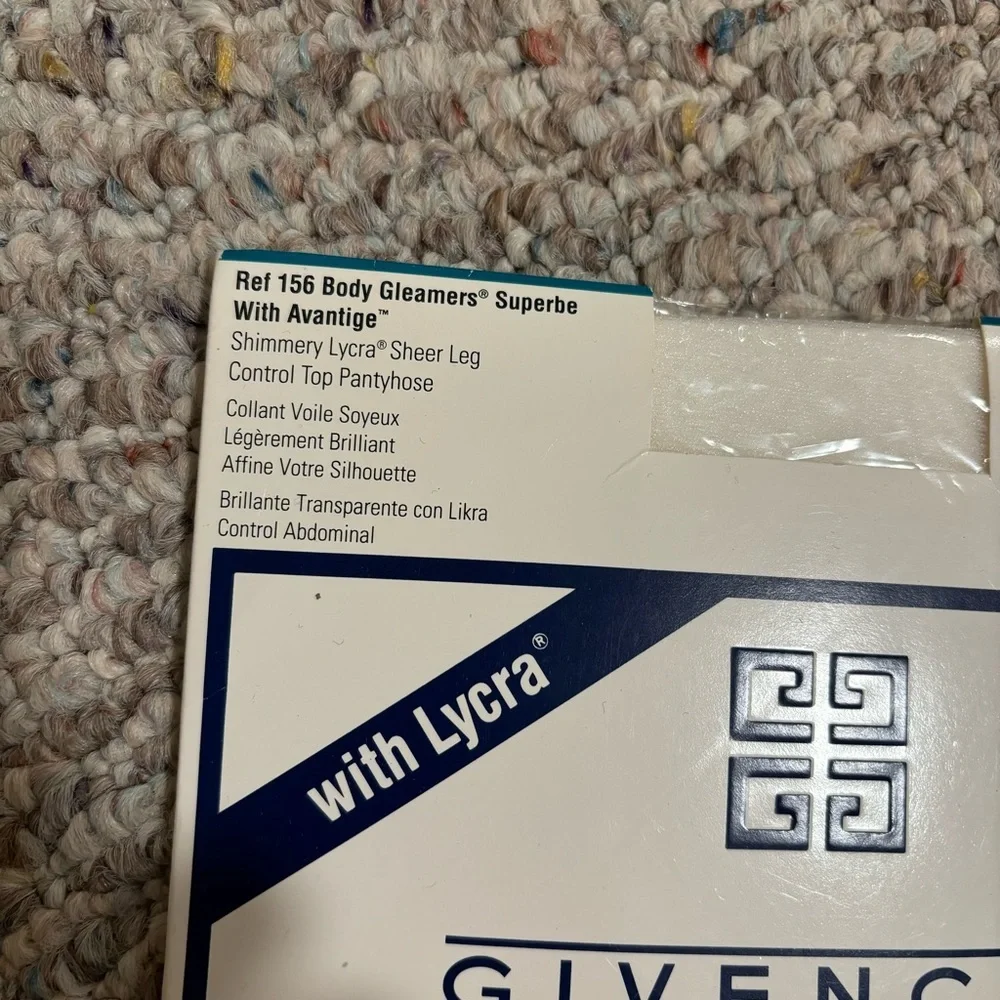 NWT Givenchy Body Gleamers Pantyhose Shimmery White Control Top- Size Large